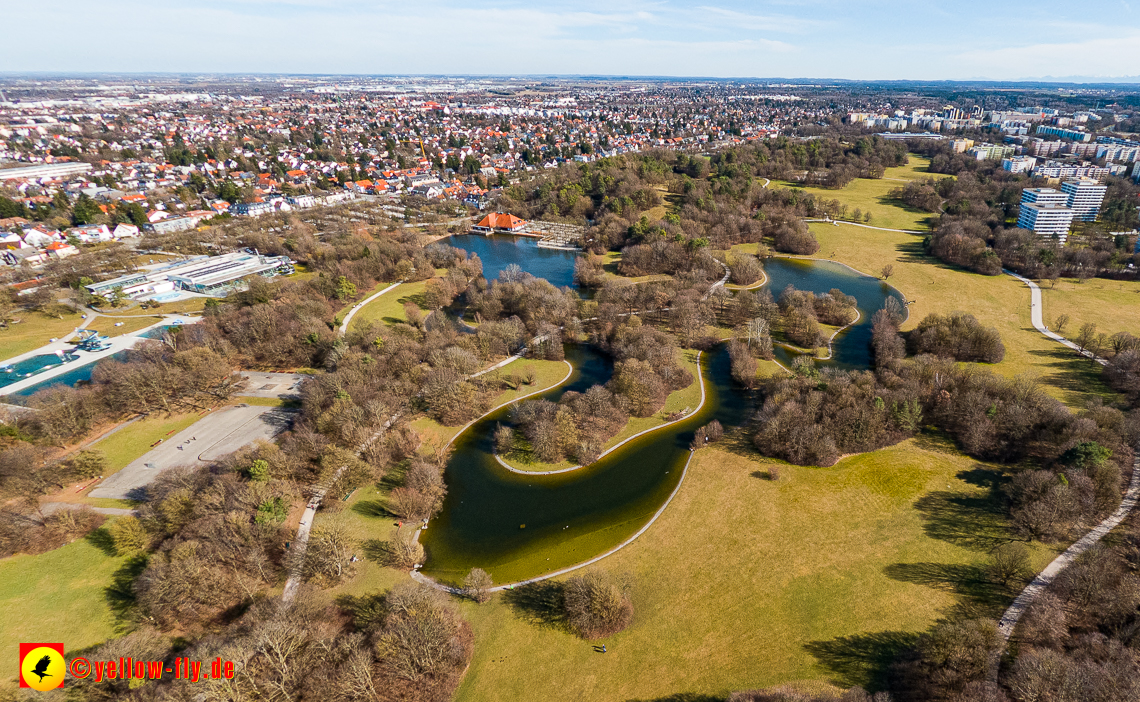 20.02.2023 -  Ostparksee und Schule am Strehleranger mit Umgebung in Neuperlach
